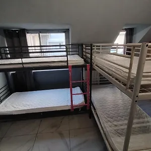  Hostal Lion & Youth Italia