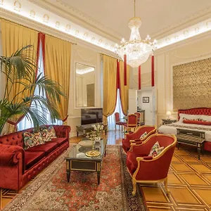 https://palazzo-monga-boutique-guesthouse.hotelinveneto.com
