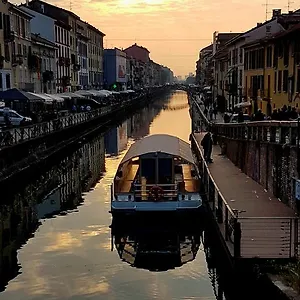 bocconi-suites.it-lombardy.com/