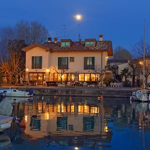 https://affittacamere-porticciolo.hotelinveneto.com