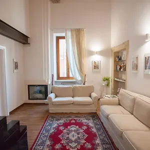 ** Pensión Italianflat - Italia