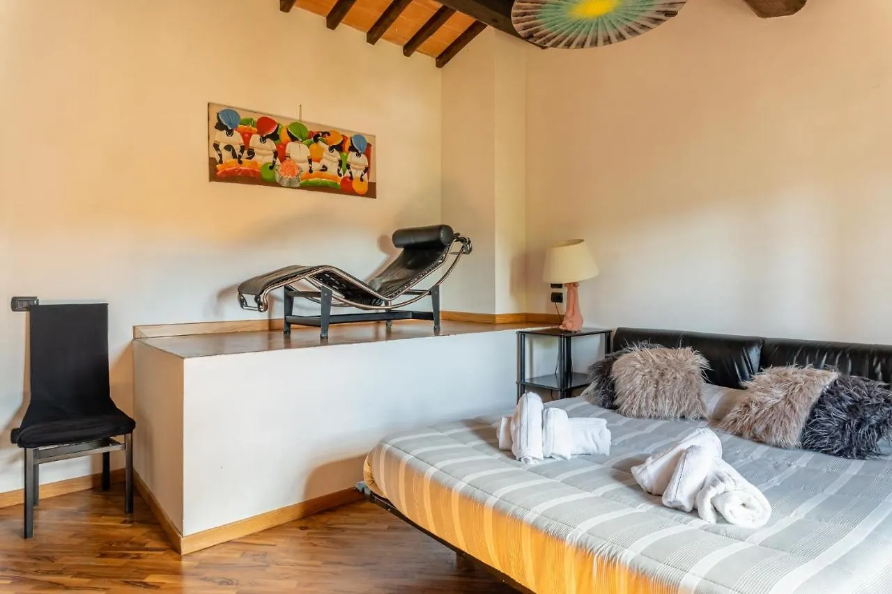 Casa Vecchia Rooms And Parking Gambassi Terme